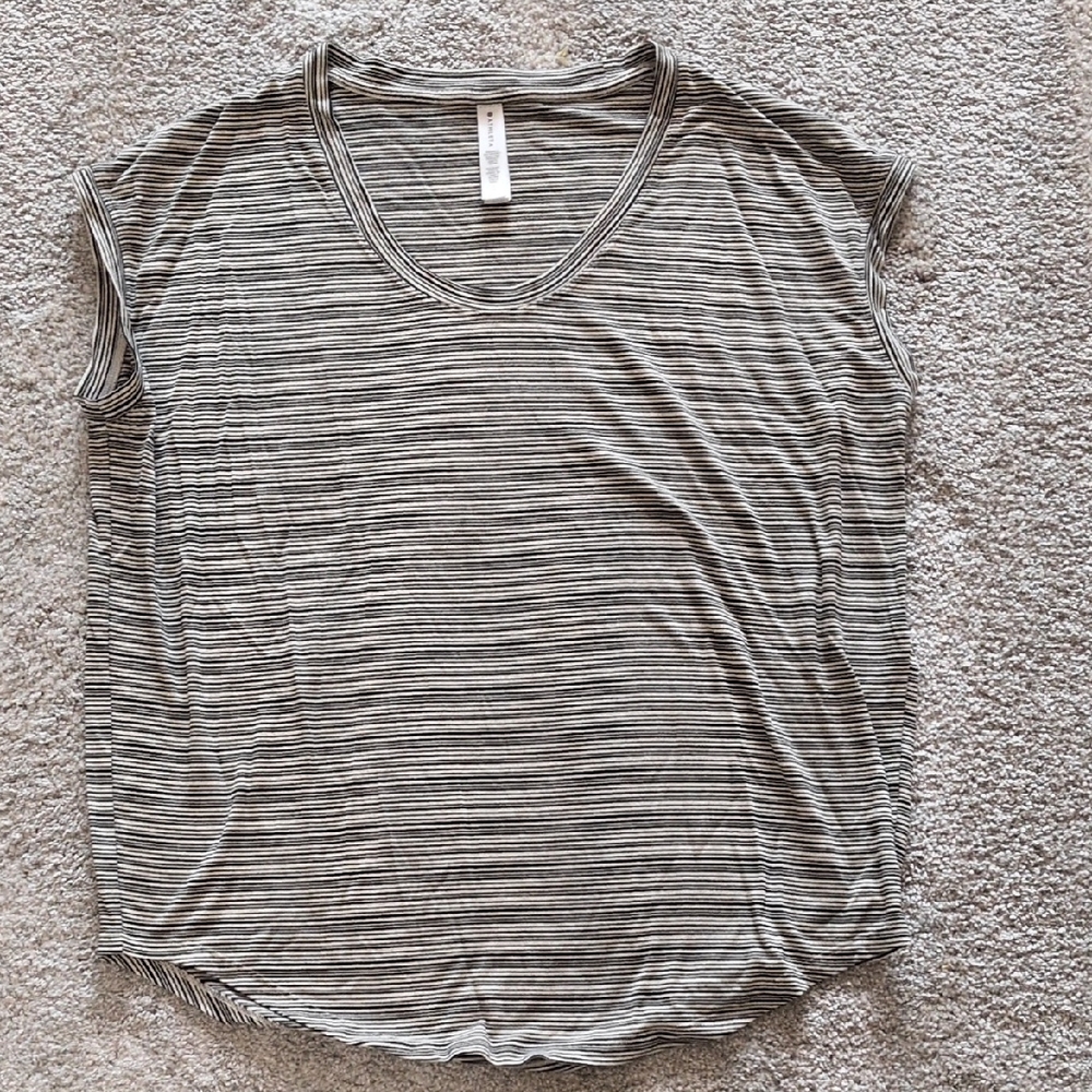 Athleta Cloudlight Stratus Scoop Neck Black And White Striped Top Size Large